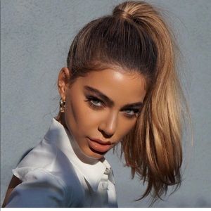 Meet your Posher, Veronique